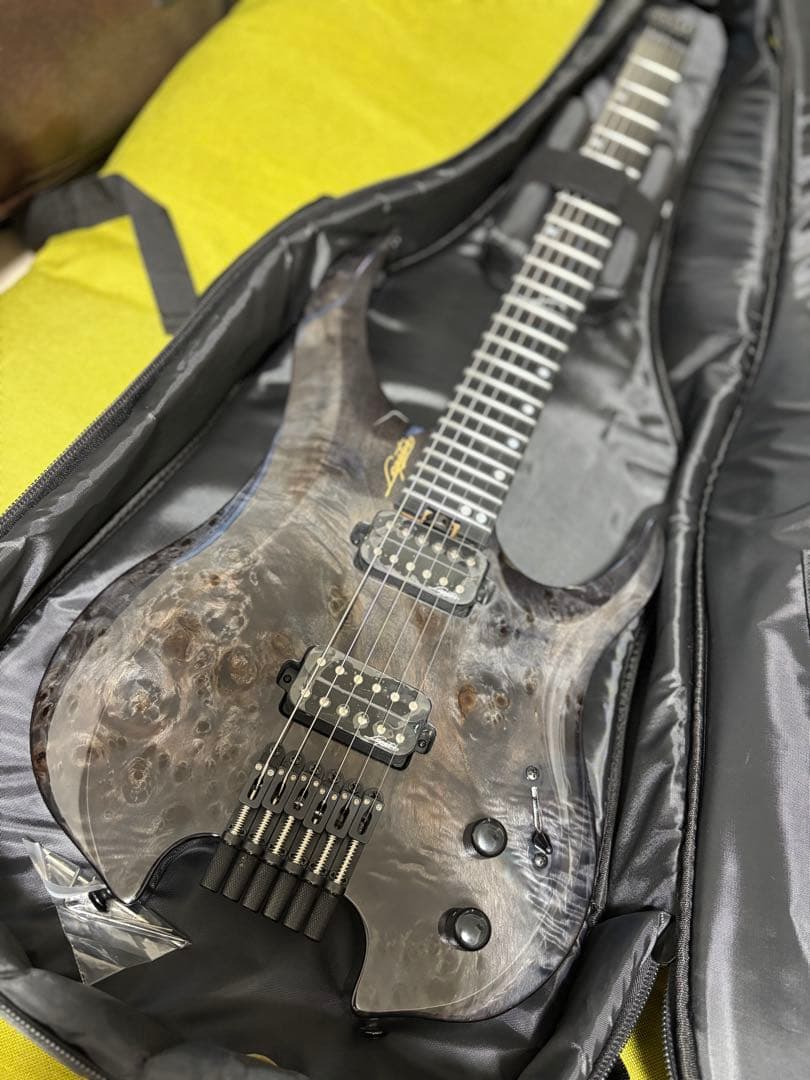 Legator Guitars GHOST G6SS ヘッドレスギター