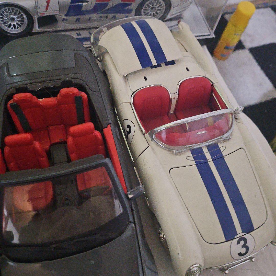 １/18 Ferrari　Volkswagen　シボレー　東海道ヤナセ、コーンズ