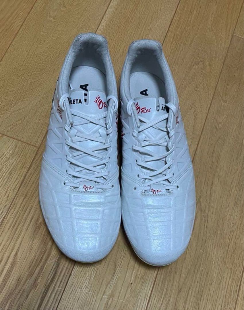 セール中！アスレタ　サッカースパイク 26.5cm¥11,800→¥8,800