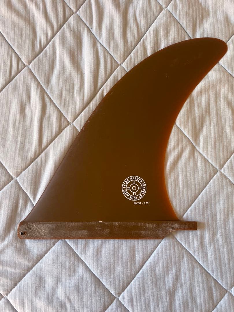 Tyler Warren PIVOT 9.75インチ サーフボードフィン