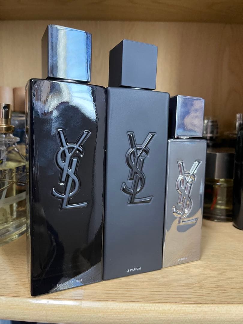 ハナさん　4点 YSL MYSLF マイセルフ と Prada オムインテンス