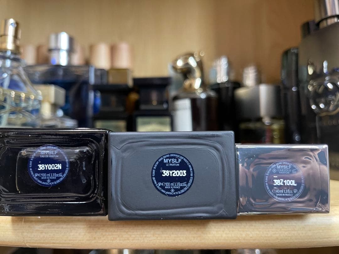 ハナさん　4点 YSL MYSLF マイセルフ と Prada オムインテンス