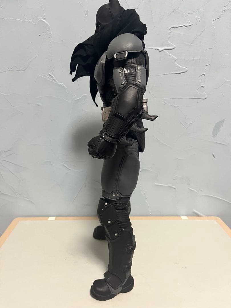 NECA ネカ 1/4 BATMAN バットマン アーカム・ビギンズ　フィギュア