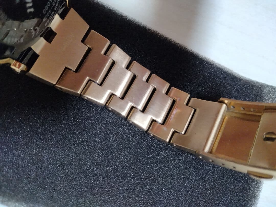 【最終価格】（62）G-SHOCK　フルメタル　GMW-B5000 ゴールド