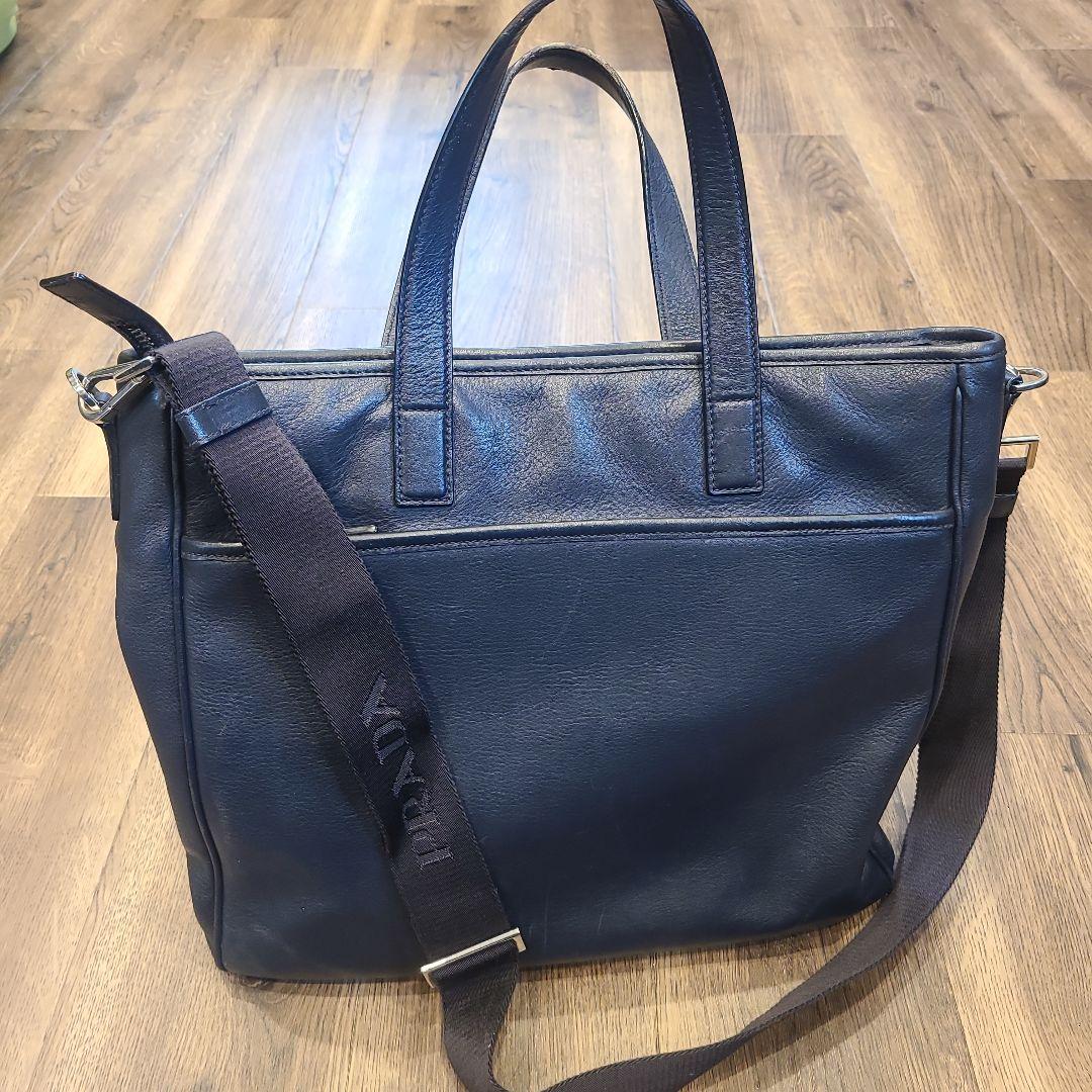 PRADA ネイビー レザー ショルダーバッグ