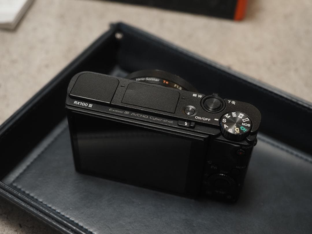 ソニーサイバーショット DSC-RX100M3