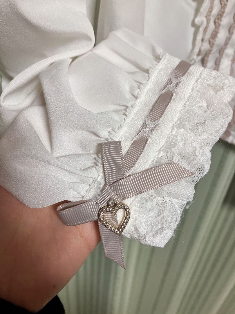 LIZ LISA 3つリボン チョーカーブラウス 白×ピンク