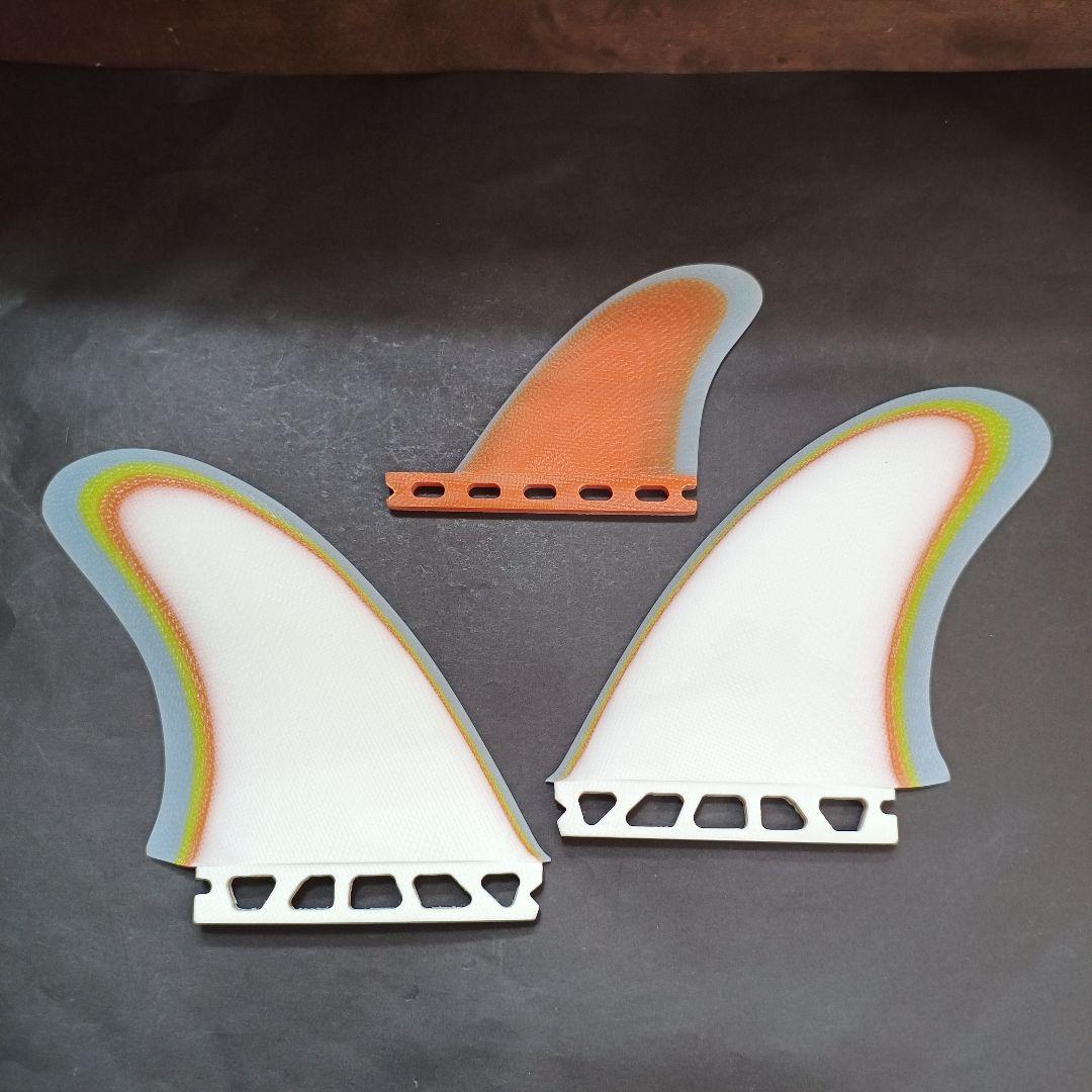 キャプテンフィン系　ツインスタビ　フューチャーフィン対応　ファイバーグラス製