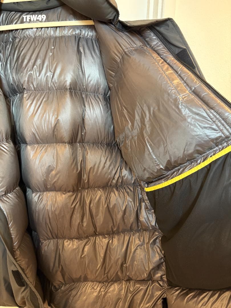 【最終値下げ】TFW49 モンスターパーカー Mサイズ チャコールグレー