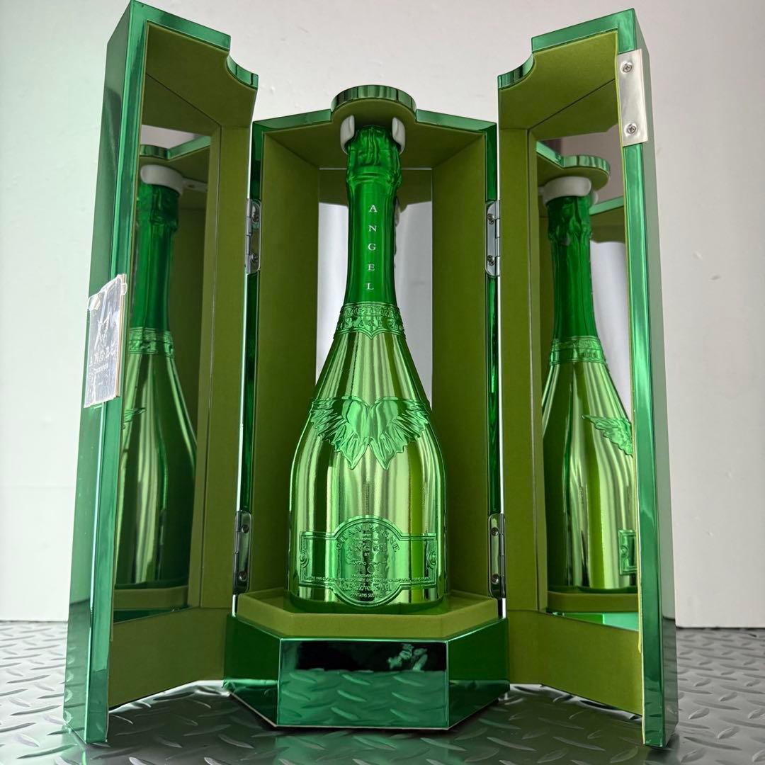 エンジェル　シャンパン　ヴィンテージ グリーン　2005 ケース付き　527
