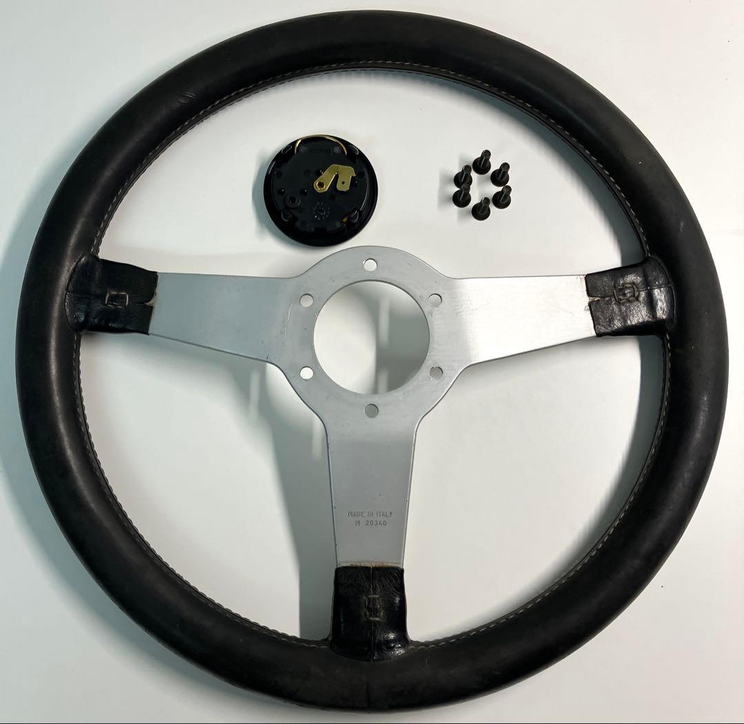 フェラーリ MOMO モモ ステアリング 365BB/ホーンボタン/NARDI