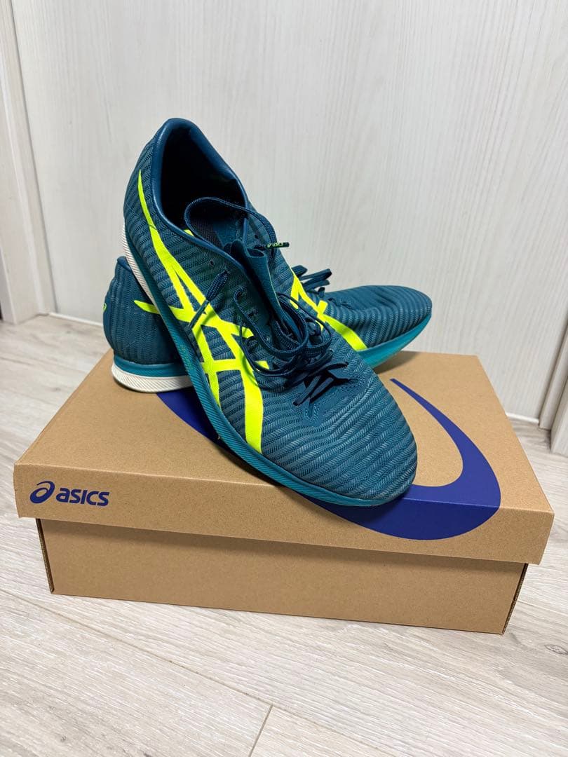 スパイク・シューズ Noah