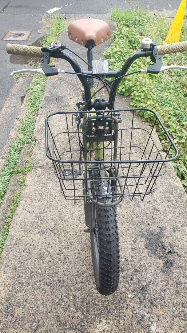 キャプテンスタッグ　20インチ　折りたたみ自転車　ワイルダー　極太タイヤ