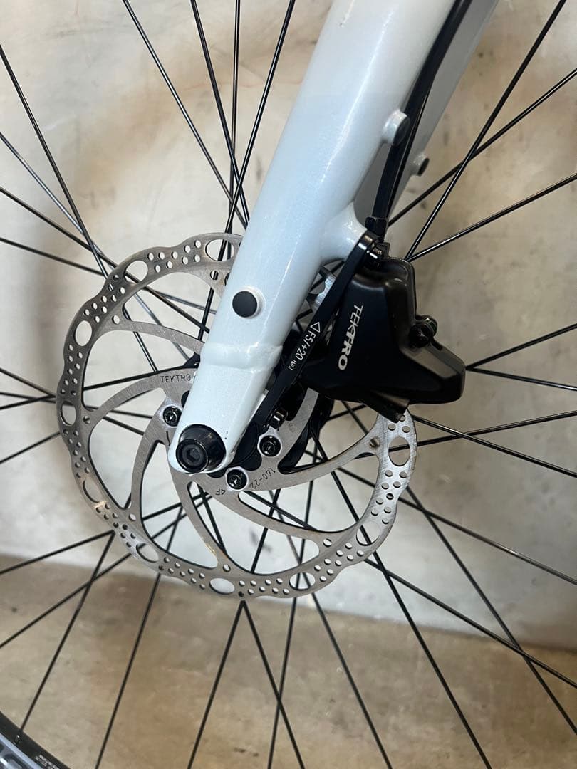 クロスバイク　 TREK FX2 DISC トレック　FX2 2025年モデル