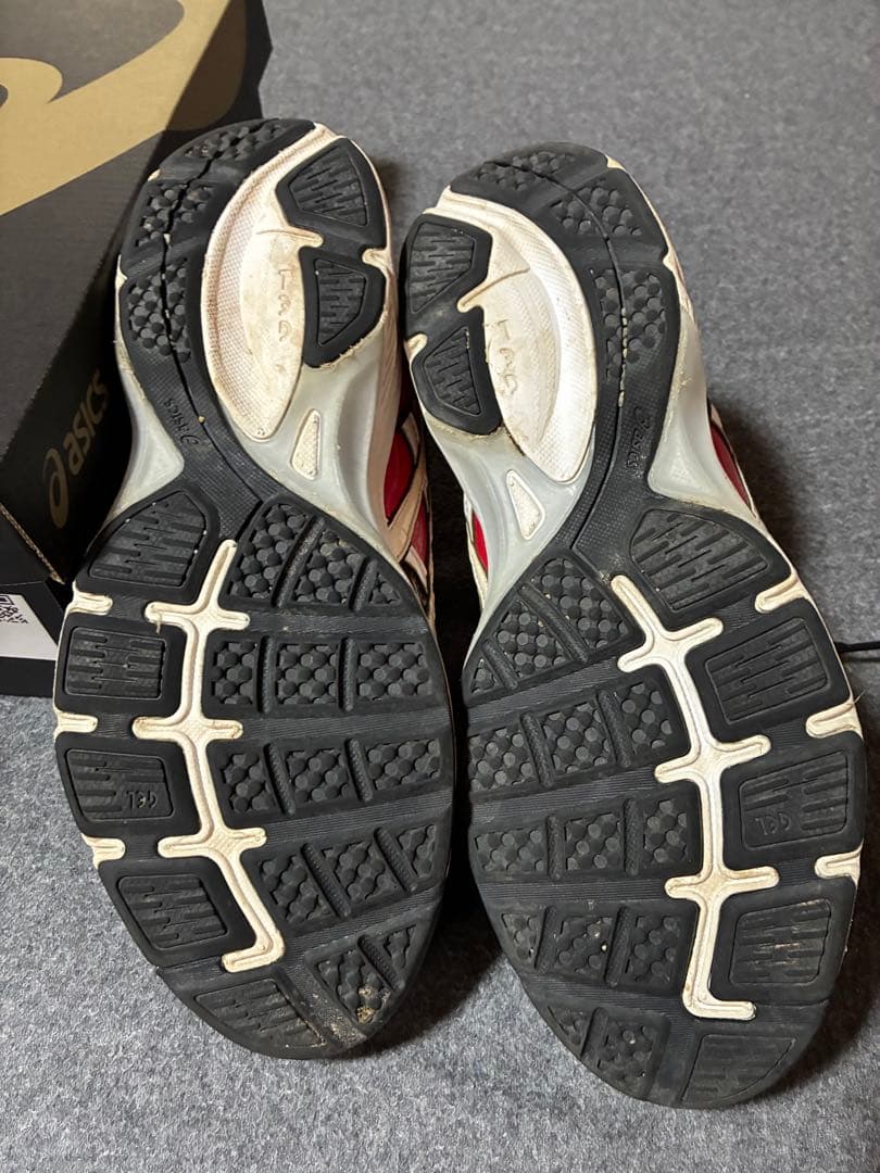 アシックス野球トレーニングシューズ