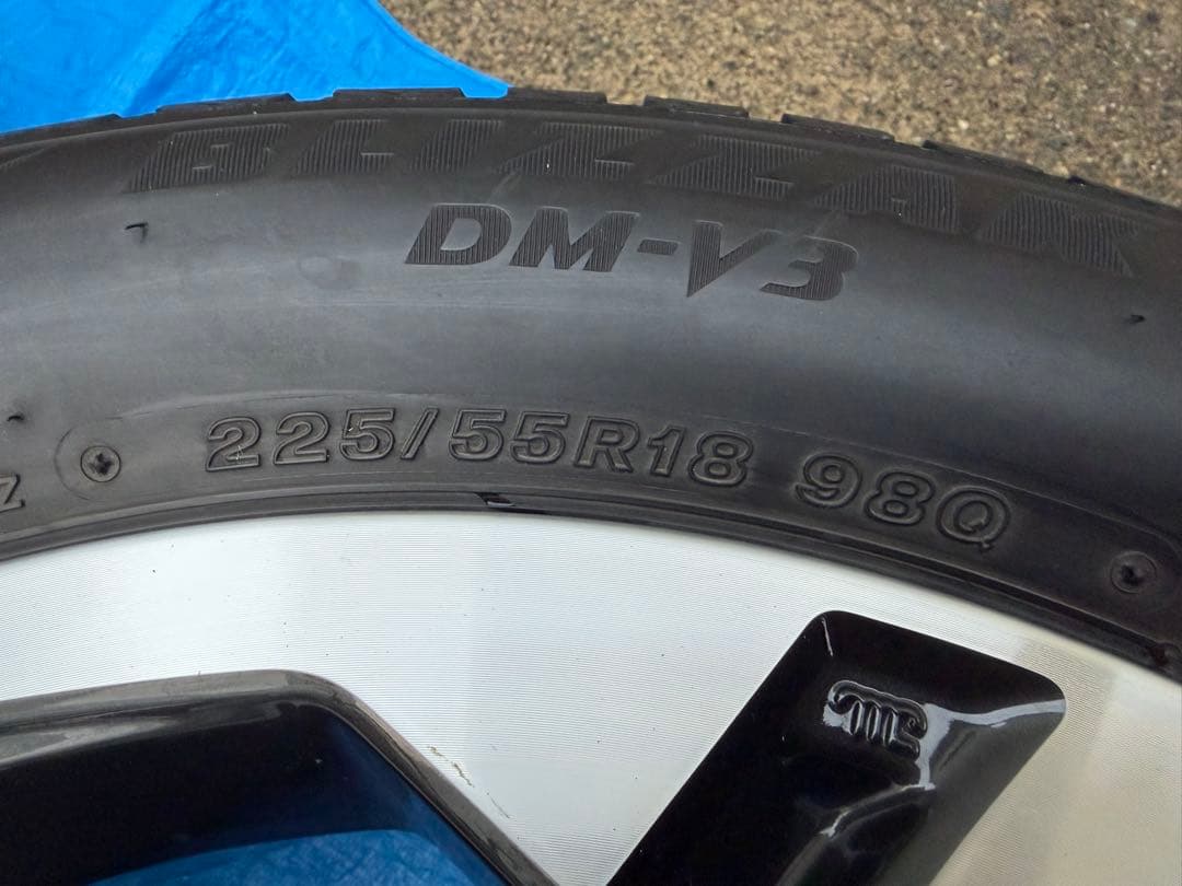 美品　エンケイ製　純正アルミ　フォレスター　ブリザック DM-V3 4本セット