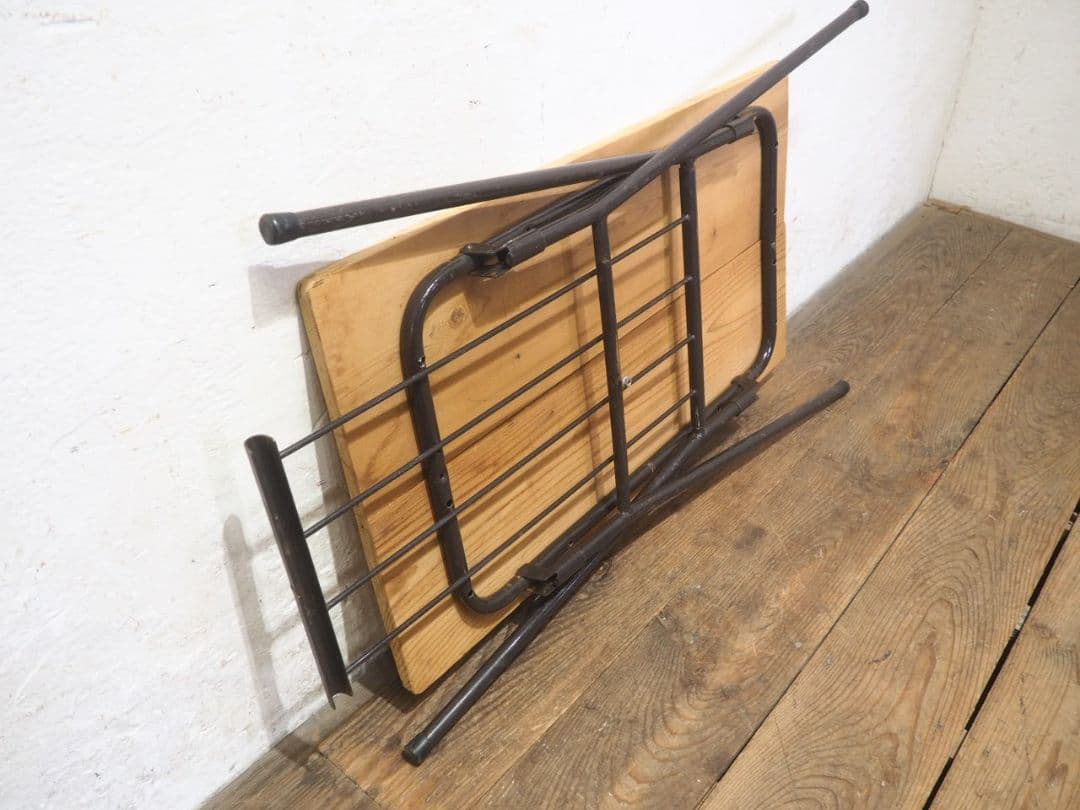 1400 ビンテージ　折りたたみ式　古い鉄脚テーブル　レトロ　展示台　工業系