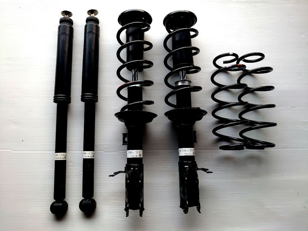 N-ONE/JG1純正サスキット 純正ストラット ショックアブソーバー