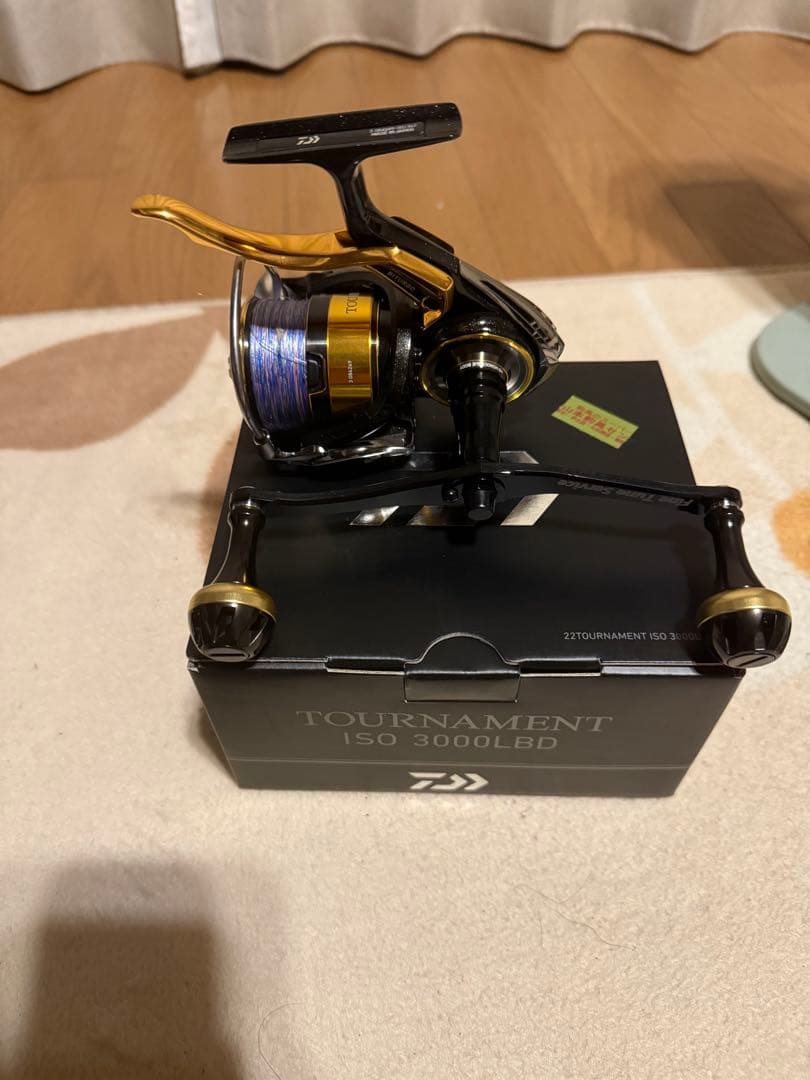 リール Daiwa TOURNAMENT ISO 3000LBD