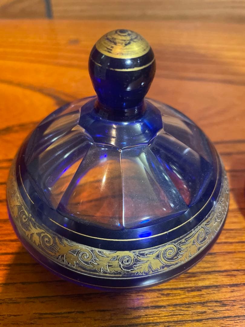 ゴブレット蓋付き　飾り　切子　金彩