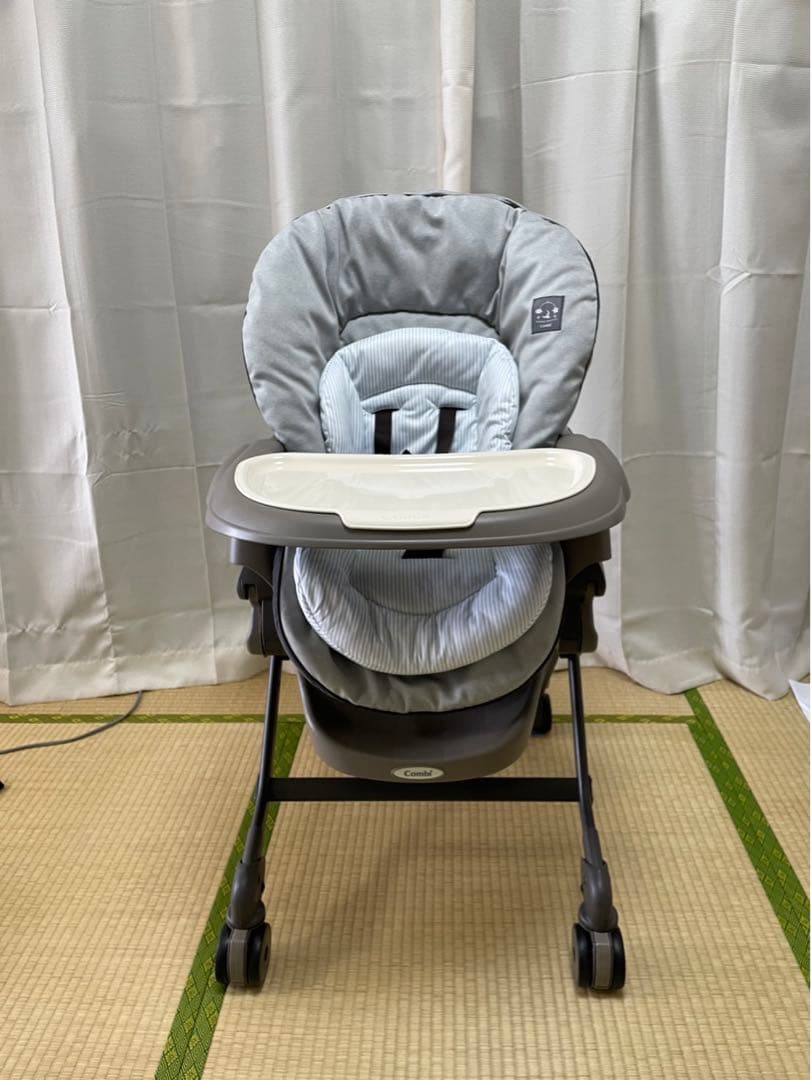 『アカチャンホンポ限定』コンビ　ネムリラ　手動　スイング　グレー