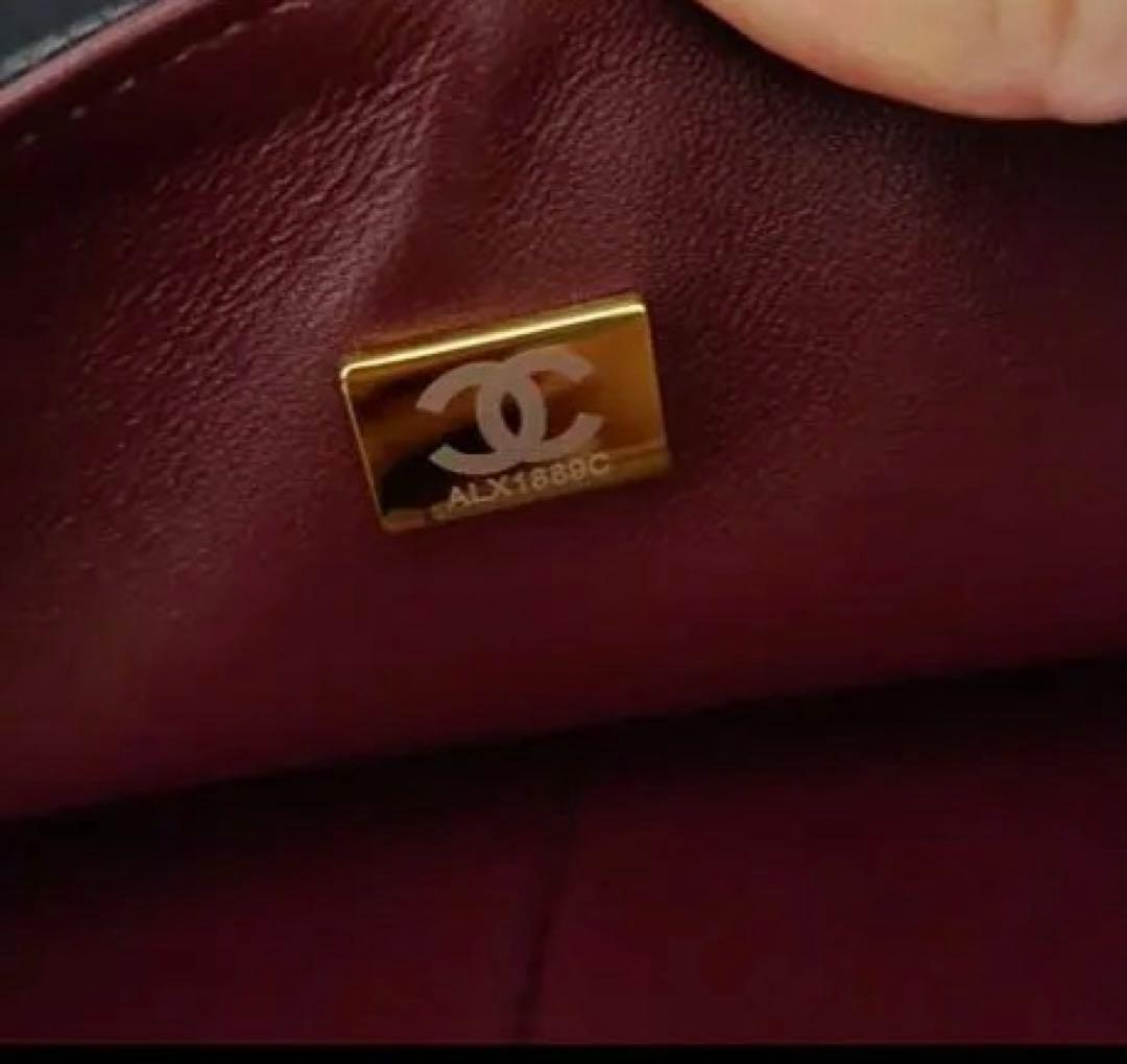 CHANEL ブラック キルティング ショルダーバッグ　ノベルティ