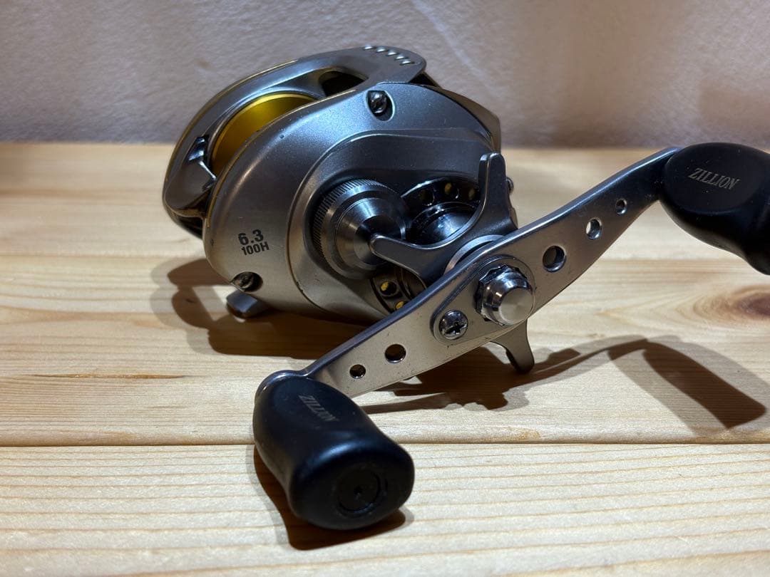 希少 ZILLION ダイワ TD ジリオン 100H 右巻き ベアリング交換済