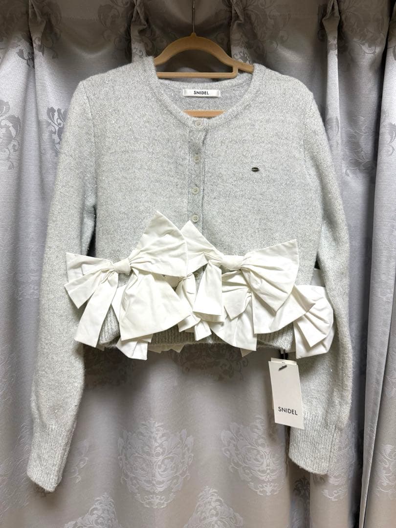 新品⭐︎リボンモチーフカーディガン
