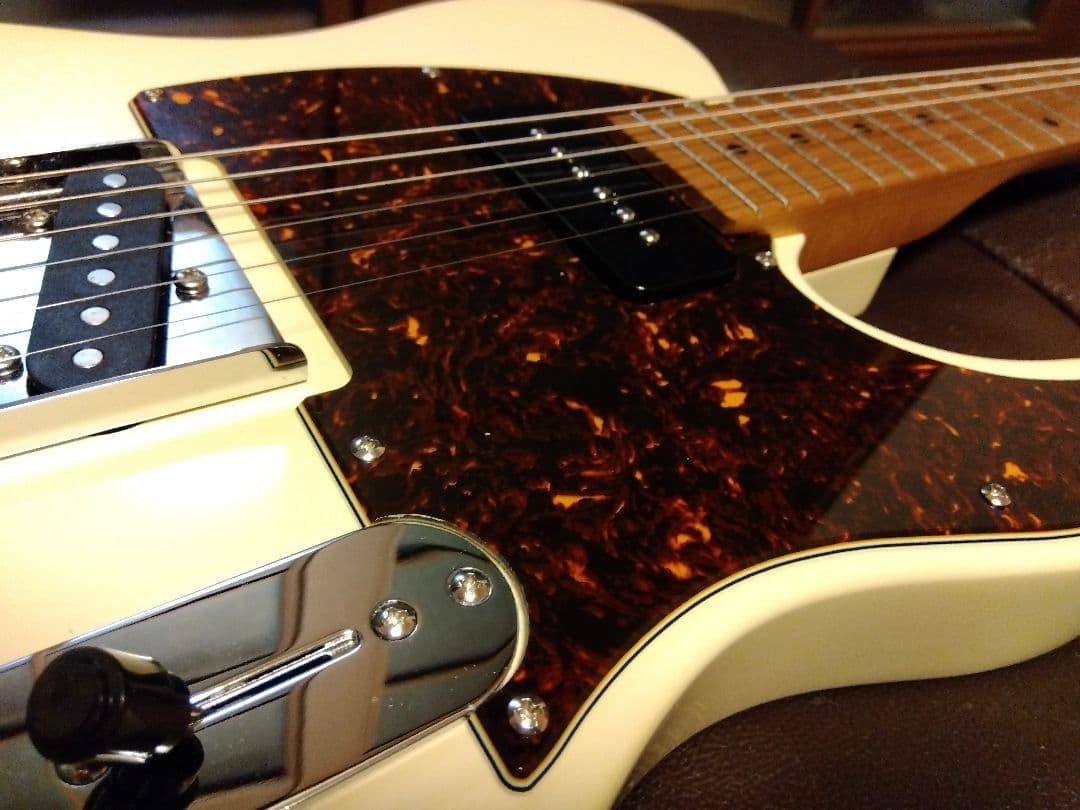 美品 BacchusテレキャスターBTE−2−RSM/M OWH ハードケース付