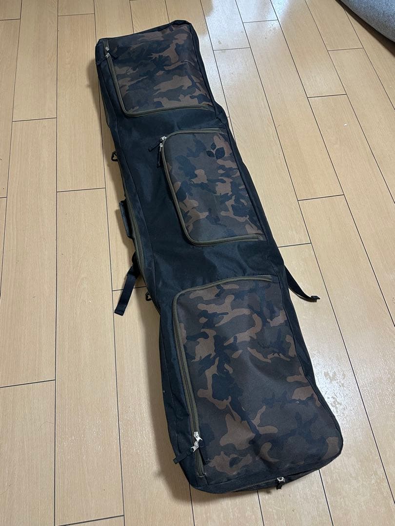 スノーボードセット 迷彩柄 (都内手渡し)