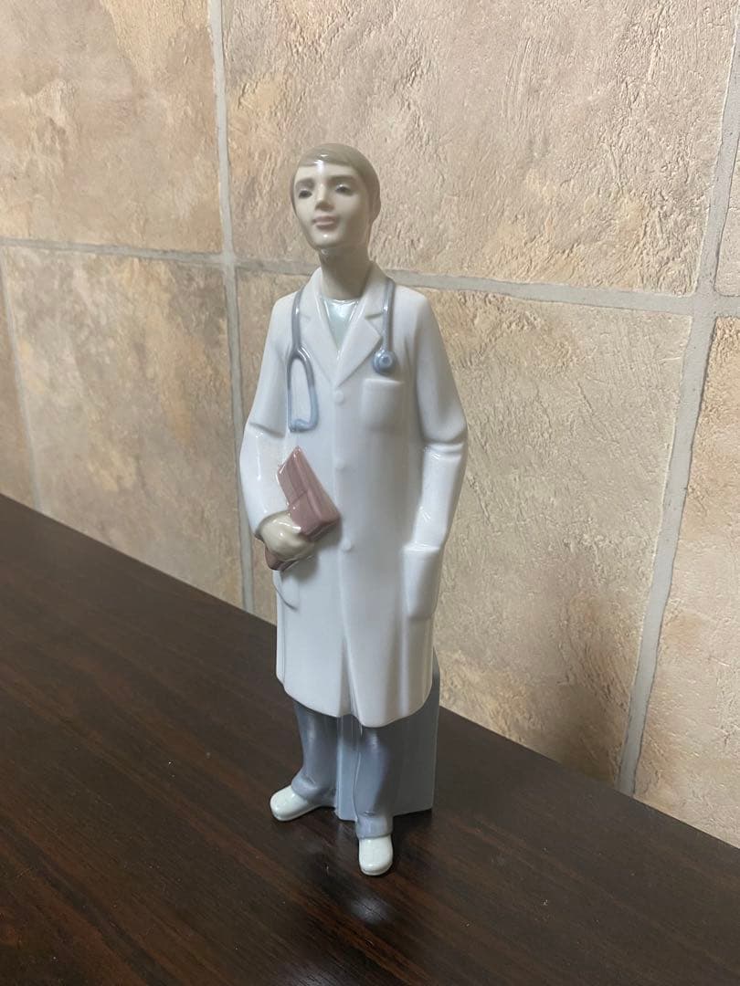 リヤドロNAO 素敵なドクター