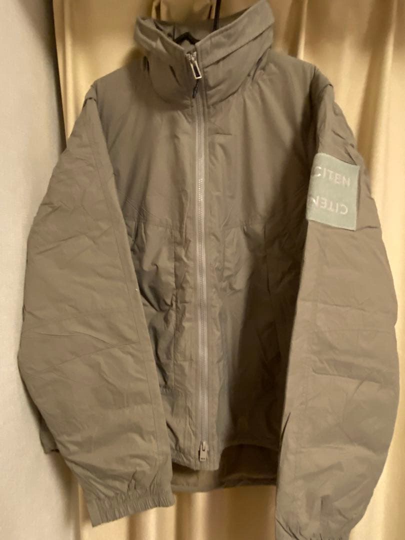 CITEN×TAIONライトグレー ダウンジャケット