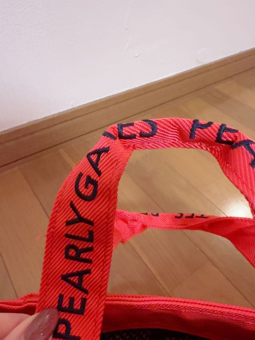 PEARLY GATES 濃いめのピンクトートバッグ