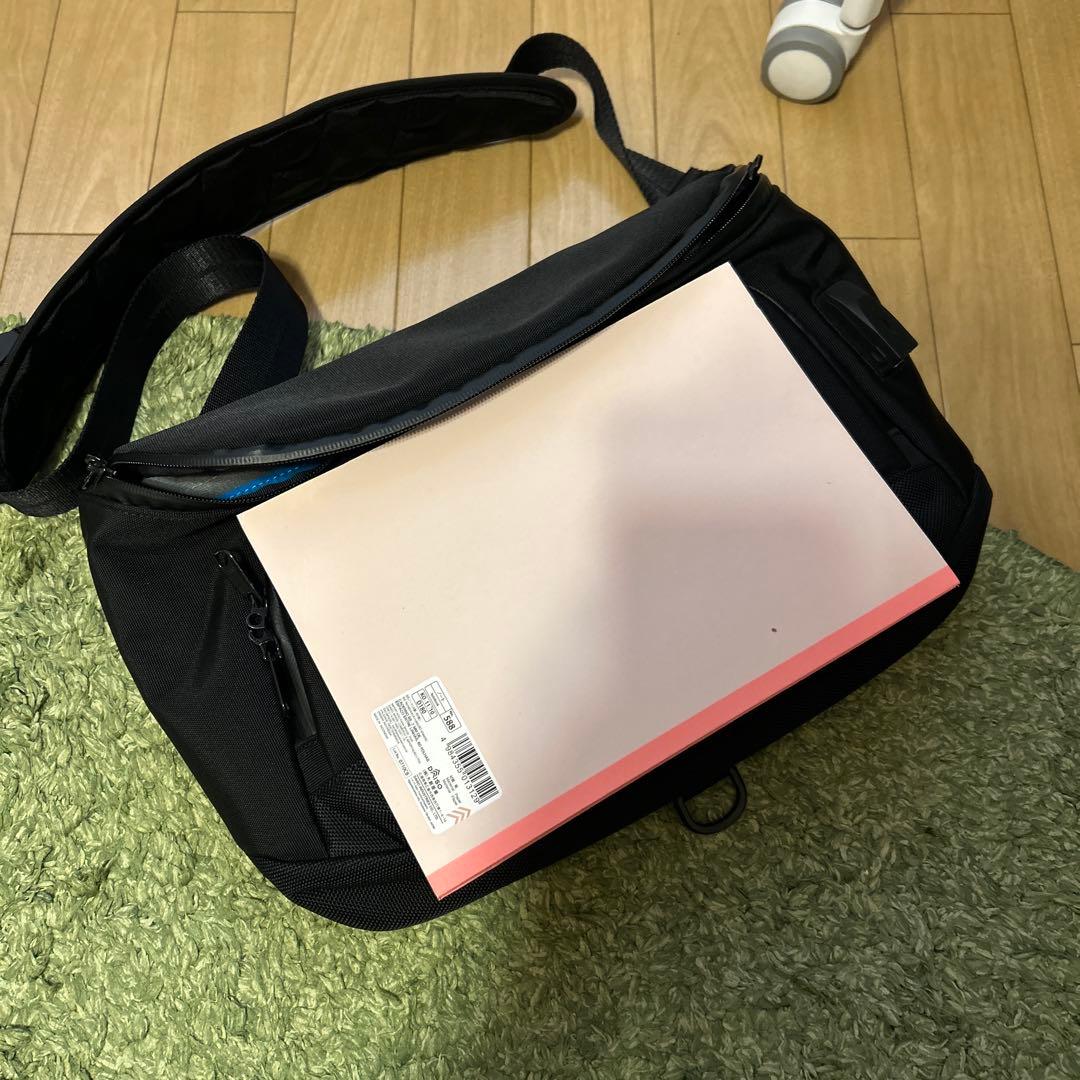 ALPAKA ブラック ショルダーバッグ