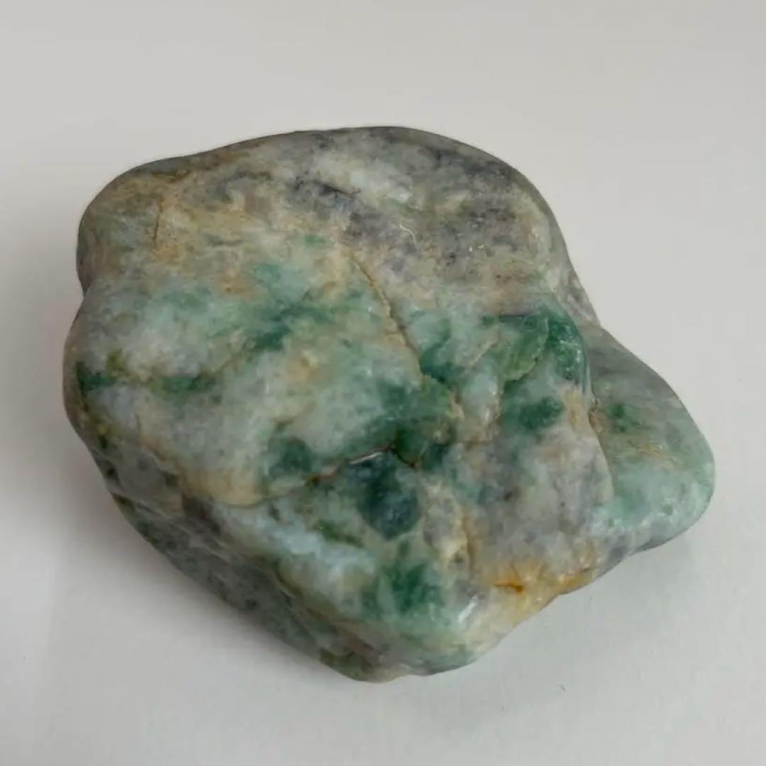 【国産鉱物】糸魚川翡翠　（海石）