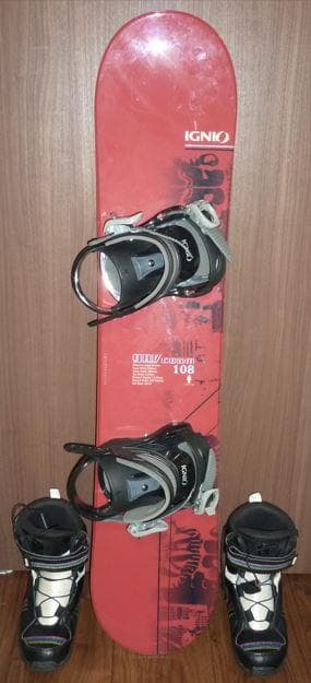 美品 IGNIO 子供用 スノーボード 3点セット 板108cm ブーツ23cm