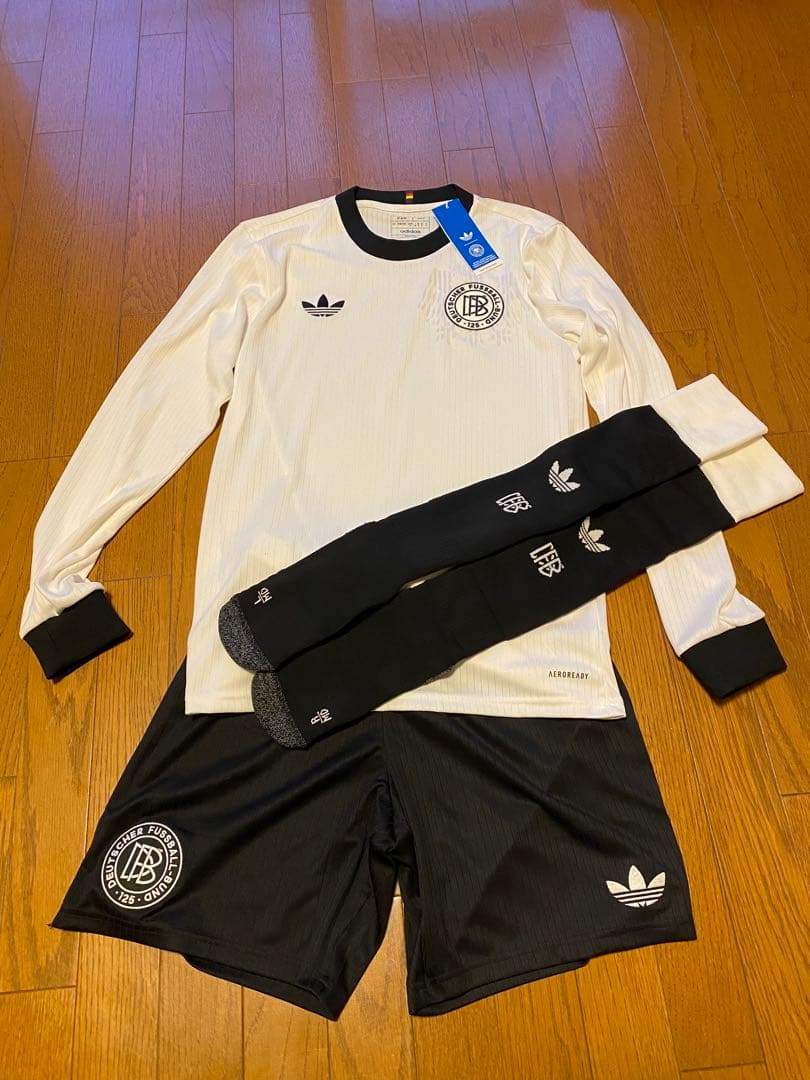 adidas ドイツ代表アニバーサリーユニフォーム