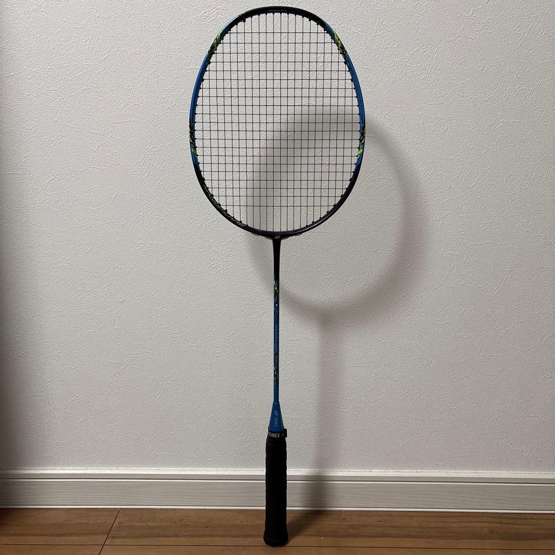 バドミントンラケット　NANOFLARE700