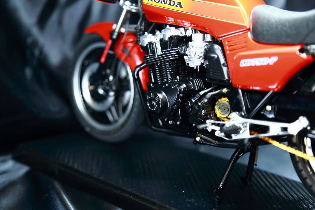 タミヤ1/6 HONDA CB750Fバリバリ伝説巨摩郡仕様　プラモデル完成品