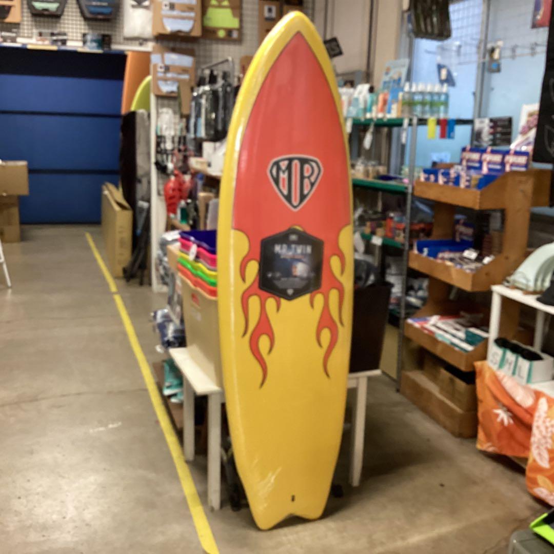 大特価新品MR ボード最速6,0ft(183cm)展示品の為格安フィン付オレンジ