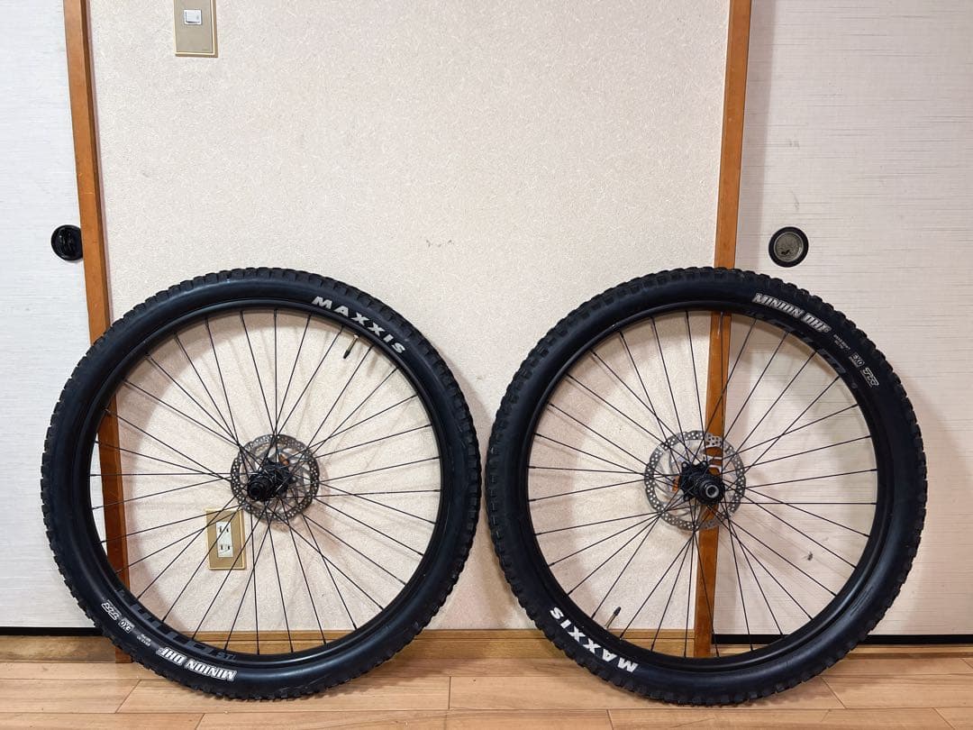 マキシス ミニオン DHF タイヤとシマノ WTB ST i30