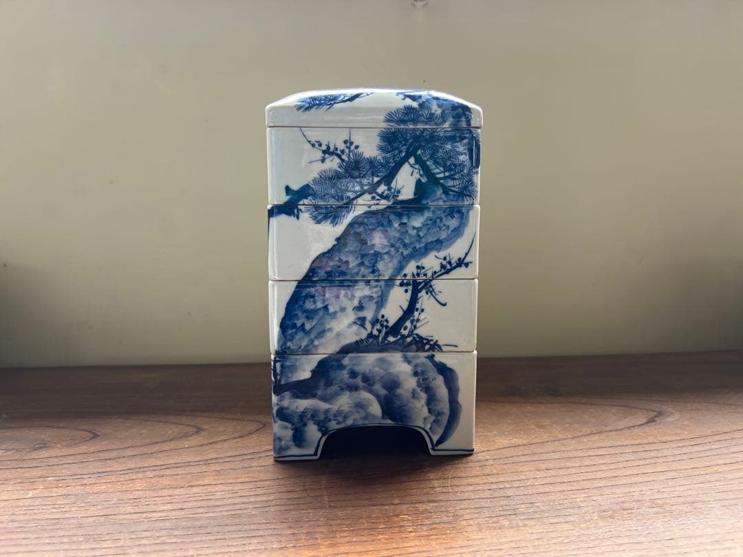 重箱　陶器　染付　インテリア置物　骨董