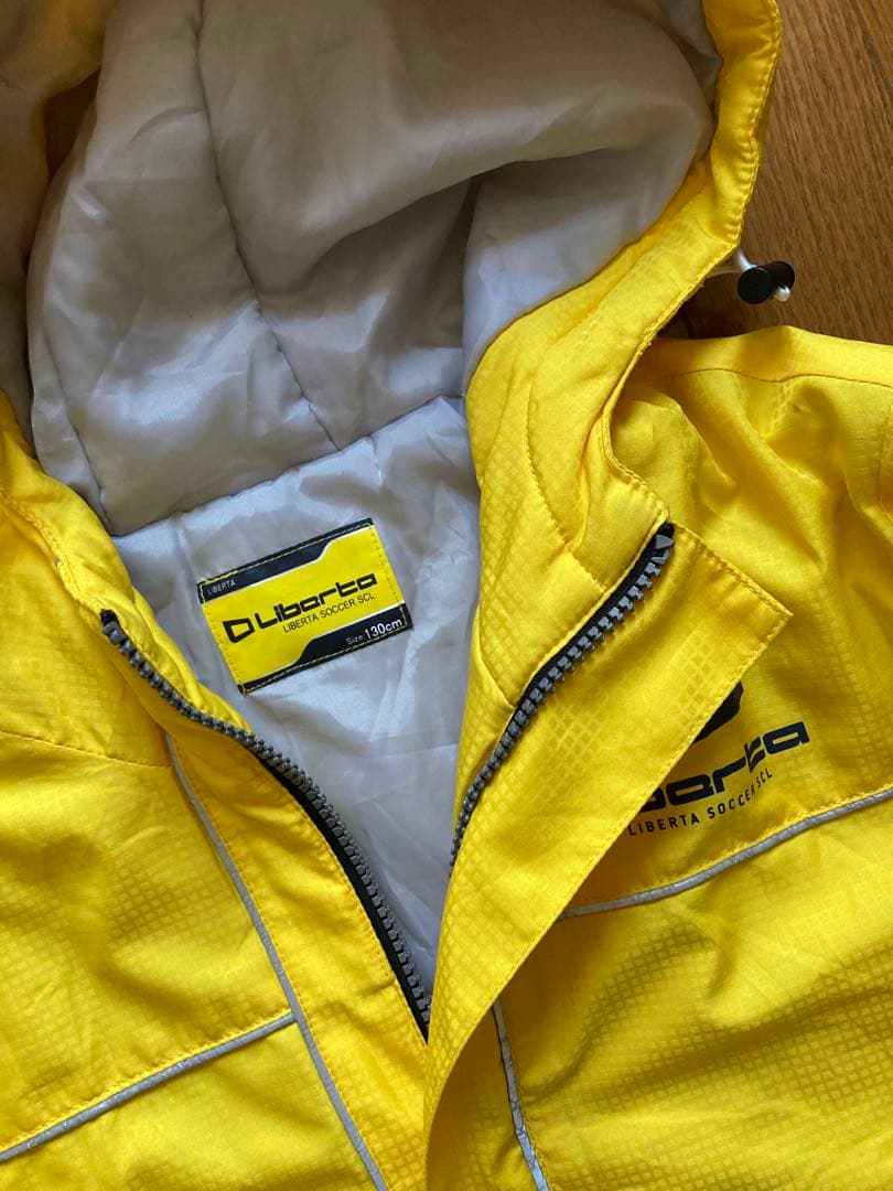 Liberta ウィンドブレーカー下120 上130