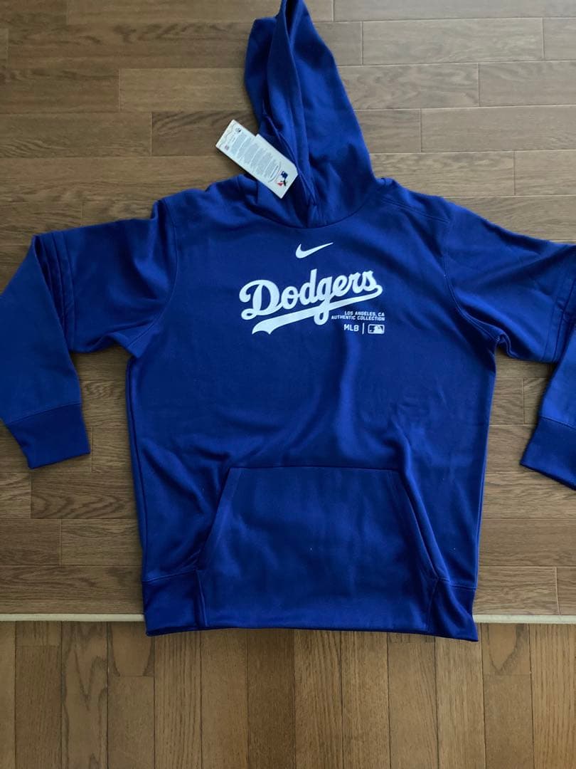 新品　未使用　ドジャース オーセンティック サーマフーディ　L寸