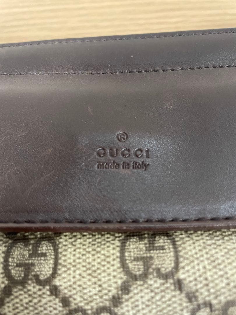 GUCCI　ボディバッグ　ウエストポーチ