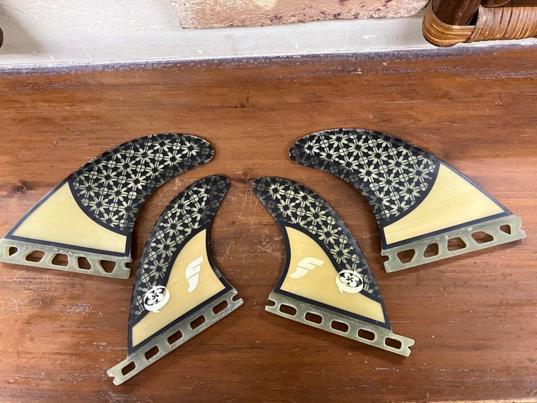 名作！Futures fin Dave Rastovich bambooQUAD