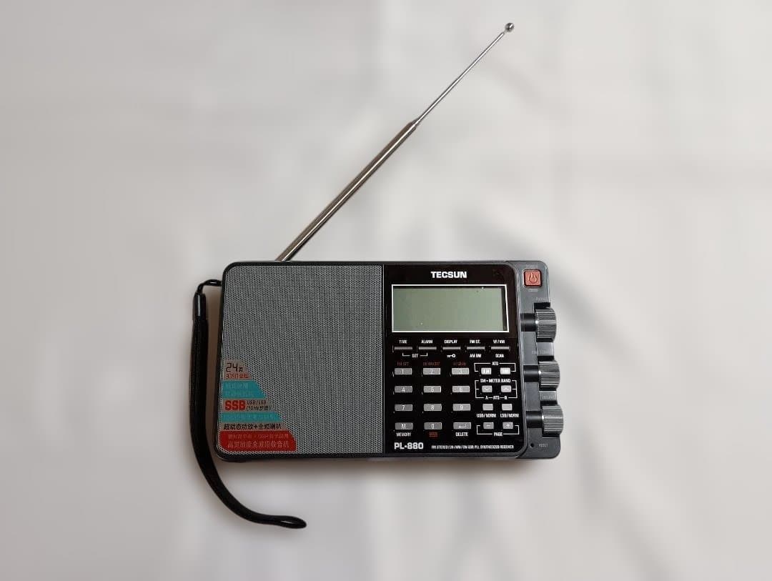 人気のTECSUN PL-880 ワールドバンド受信機 (セット）
