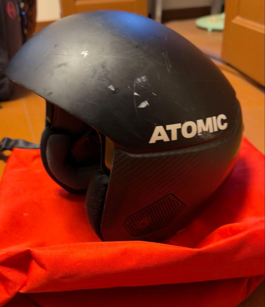 ATOMIC カーボンファイバー ヘルメット ケース付き fis公認