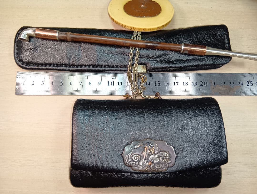 煙草入／天狗前金具／極上美品金工根付／２色煙管