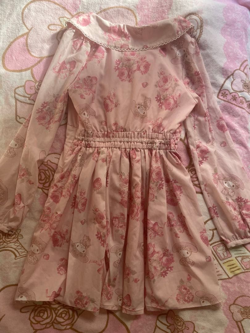 マイメロ　リズメロ　ワンピース　ピンク　花柄　いちご　ストロベリー　薔薇　バラ